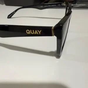 Quay Australia | Accessories | Quay Australia Call The Shots  display picture 2